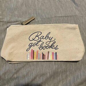 Barnes & Noble 'Baby Got Books' pouch